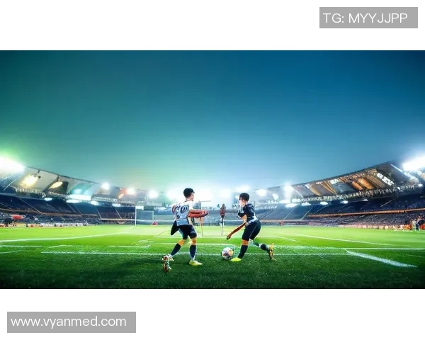 动感足球明星壁纸展现绿茵场上的激情与荣耀