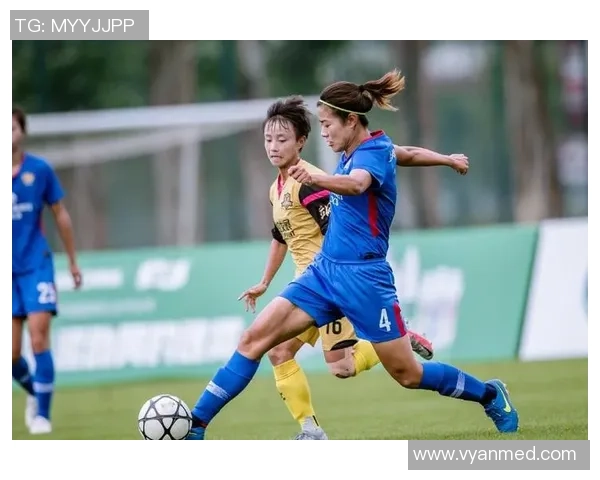 中国女足球星卡李佳悦:从草根到职业赛场的励志之路与未来发展潜力 中国女足球星卡李佳悦:从草根到职业赛场的励志之路与未来发展潜力